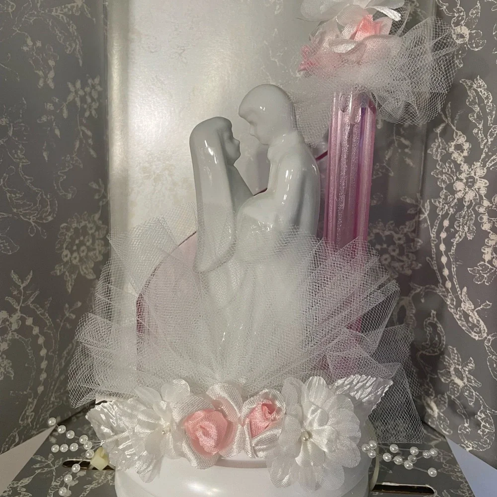 Wedding cake topper Wilton  vintage New Man and Woman in Love